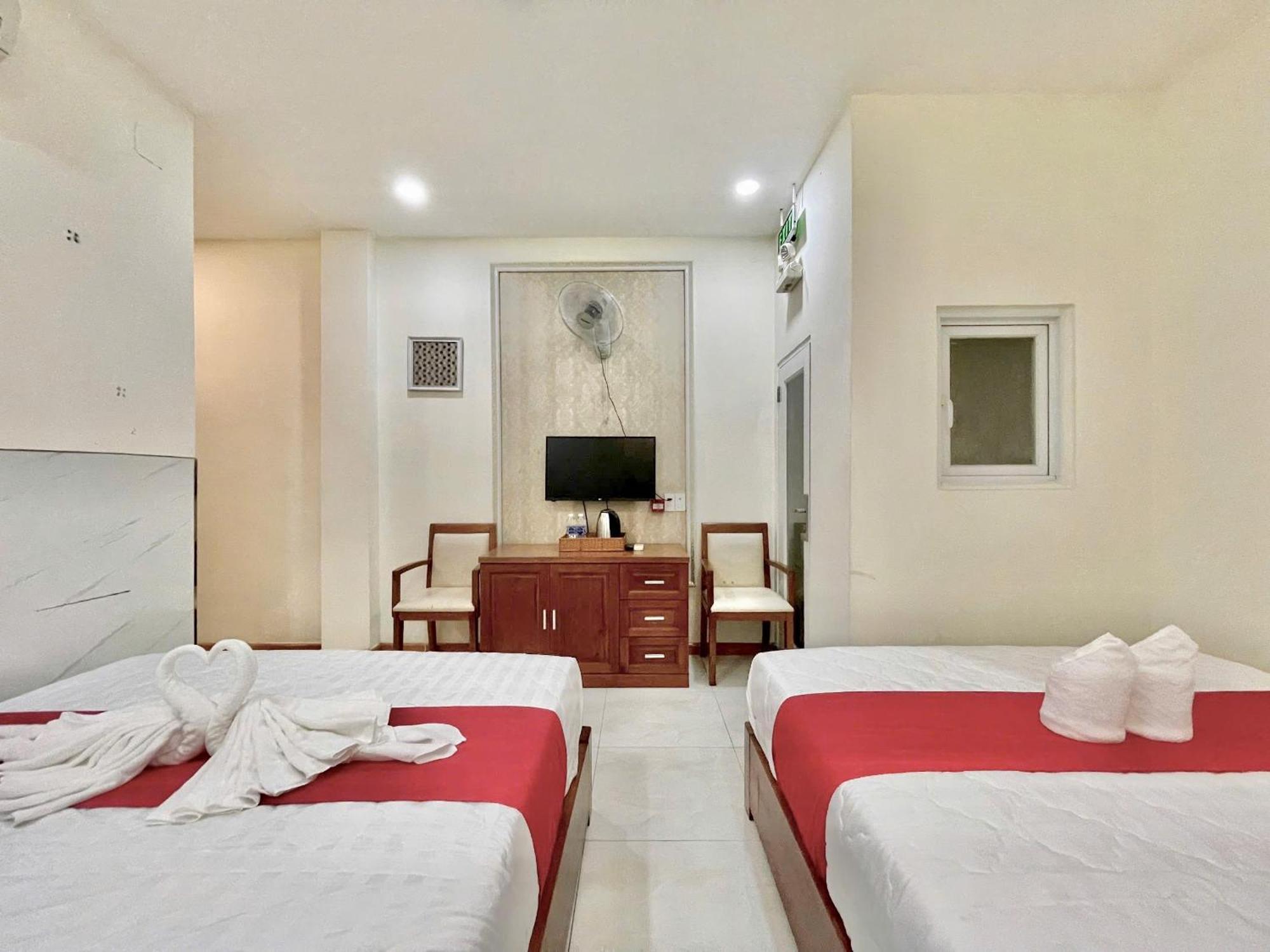 Nhu Y Hotel Хошимин Экстерьер фото