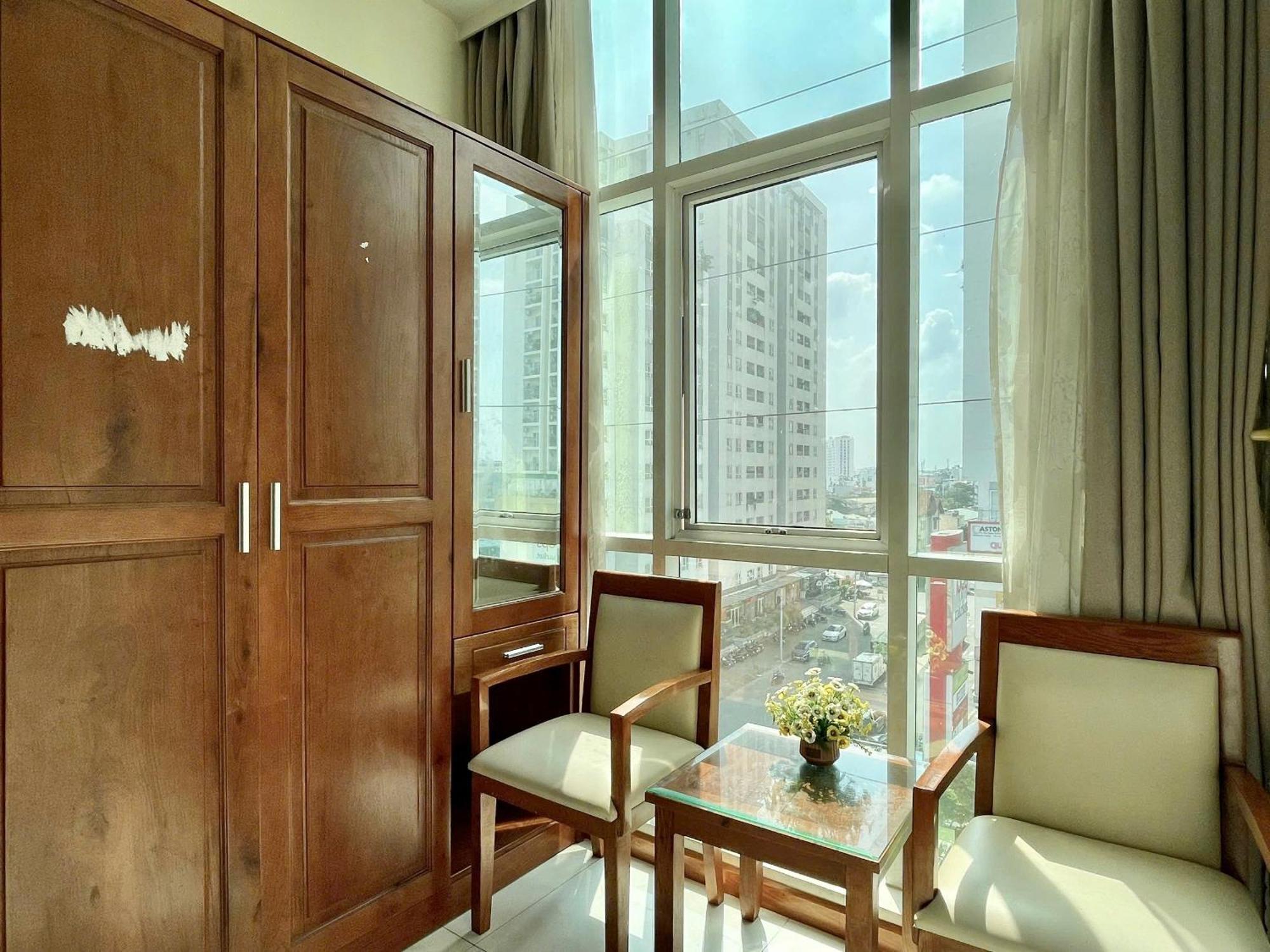 Nhu Y Hotel Хошимин Экстерьер фото