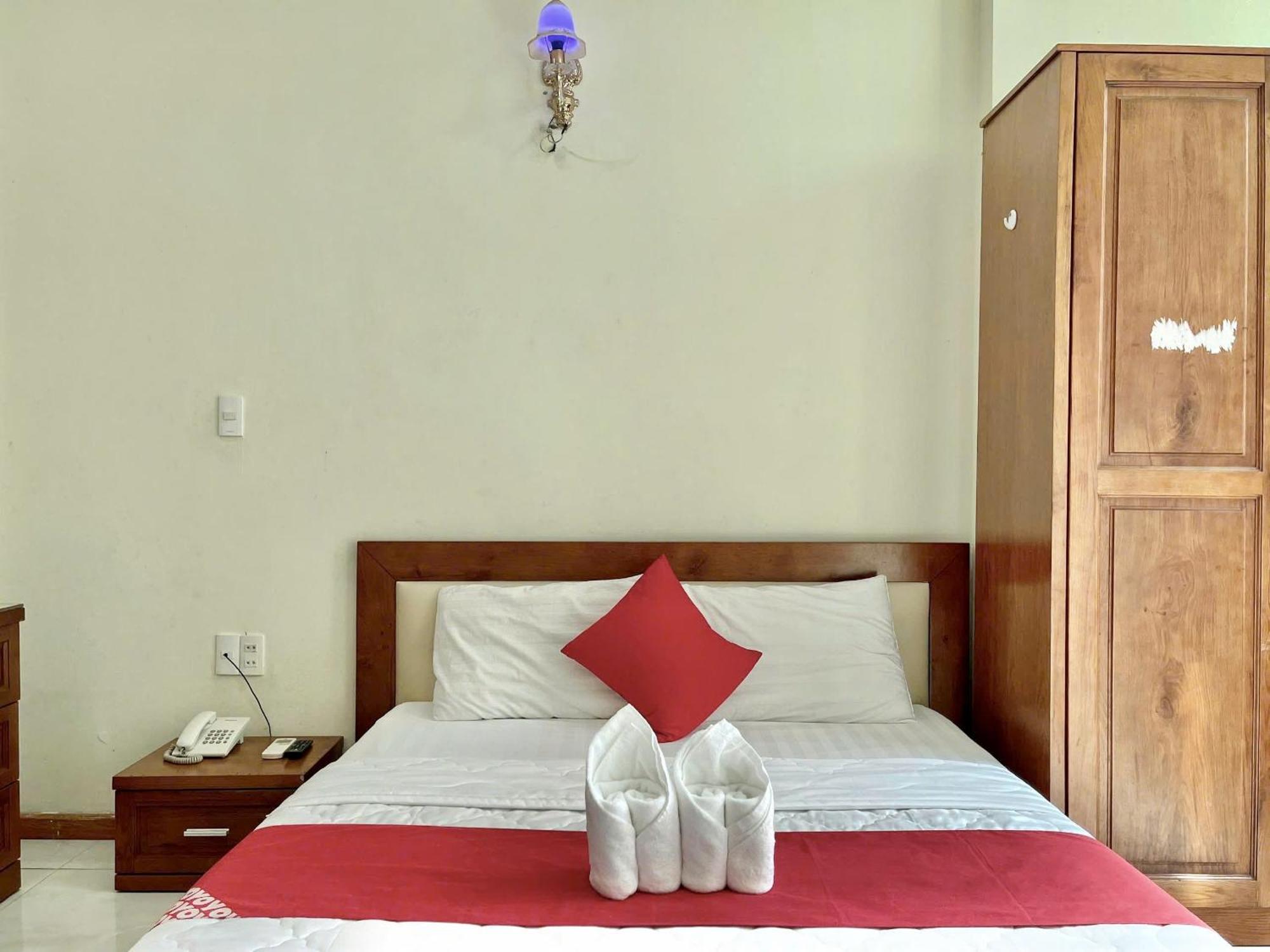 Nhu Y Hotel Хошимин Экстерьер фото