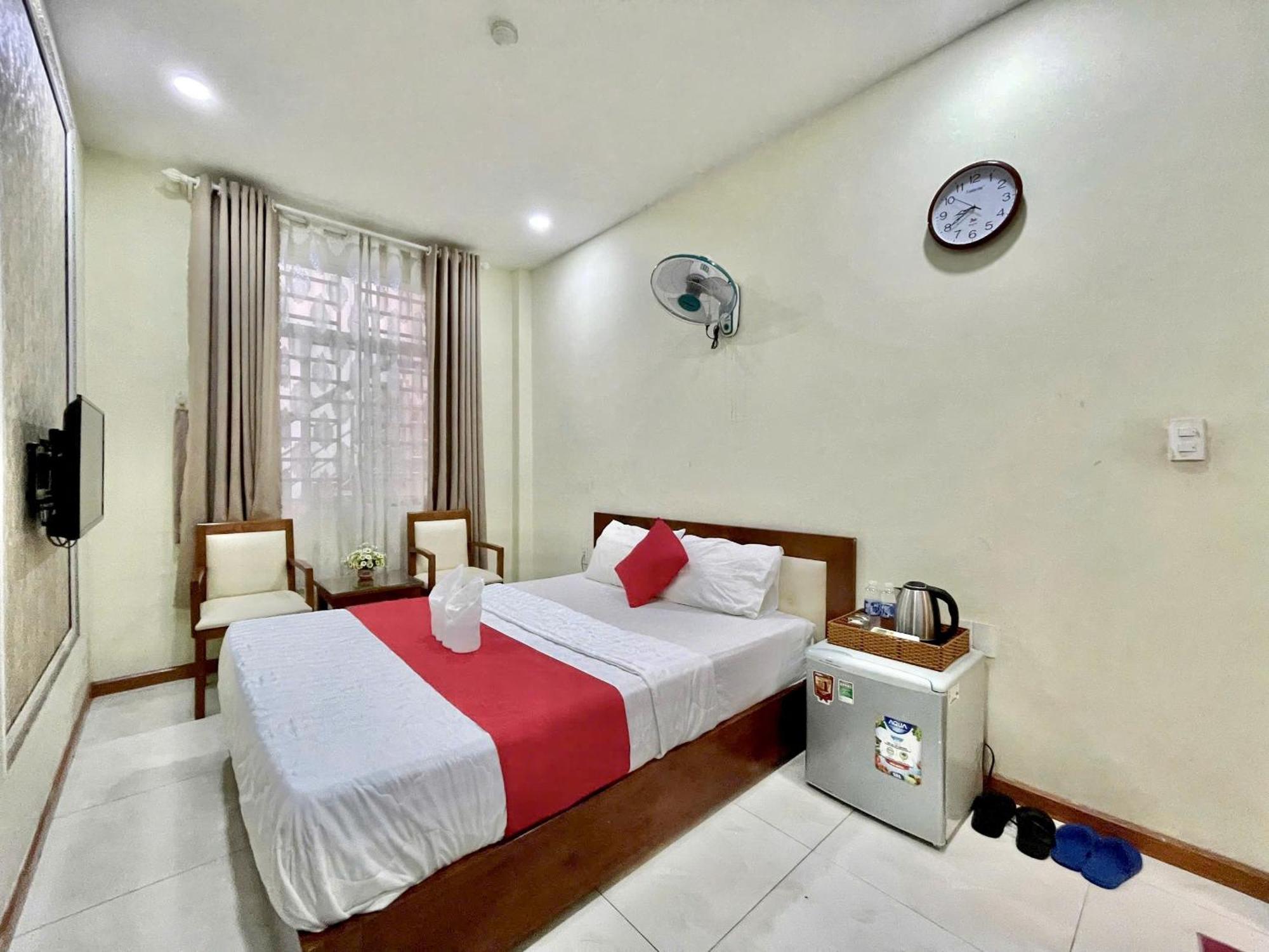 Nhu Y Hotel Хошимин Экстерьер фото