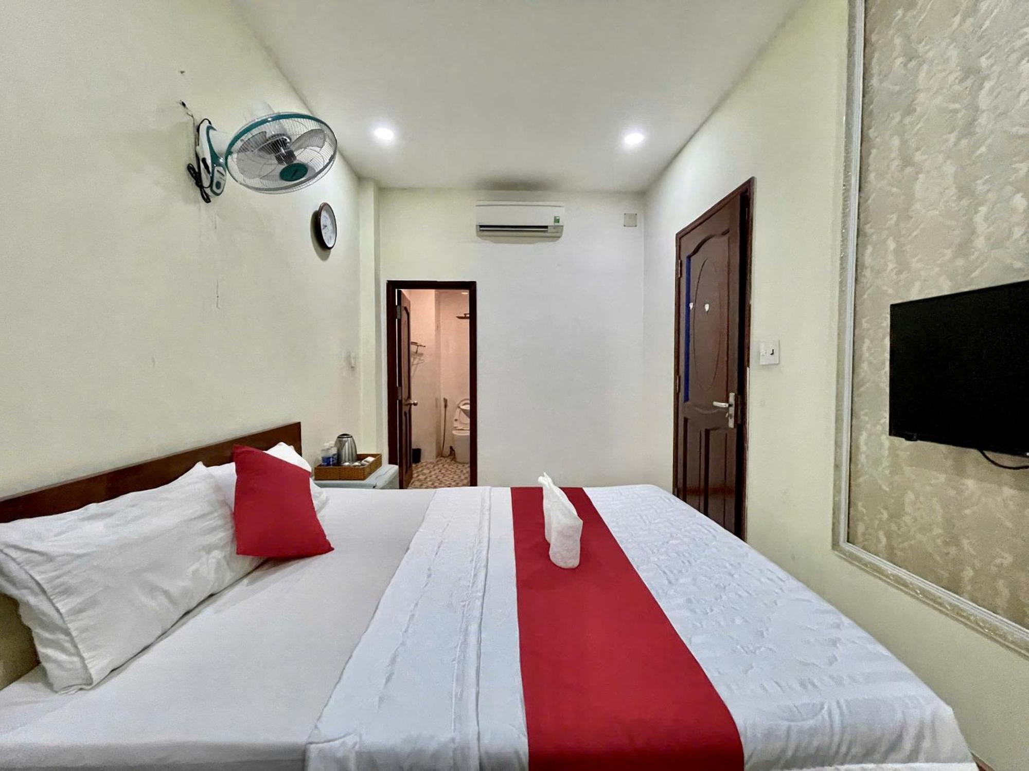 Nhu Y Hotel Хошимин Экстерьер фото